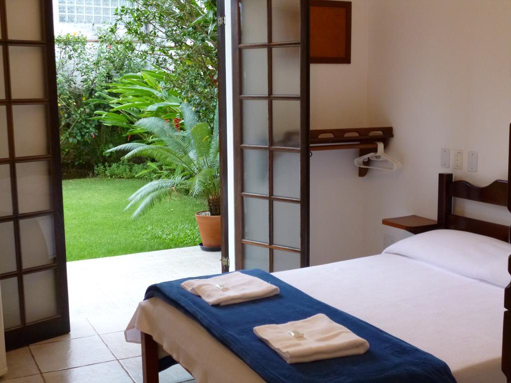 Pousada Ubatuba Itaguá Habitación foto